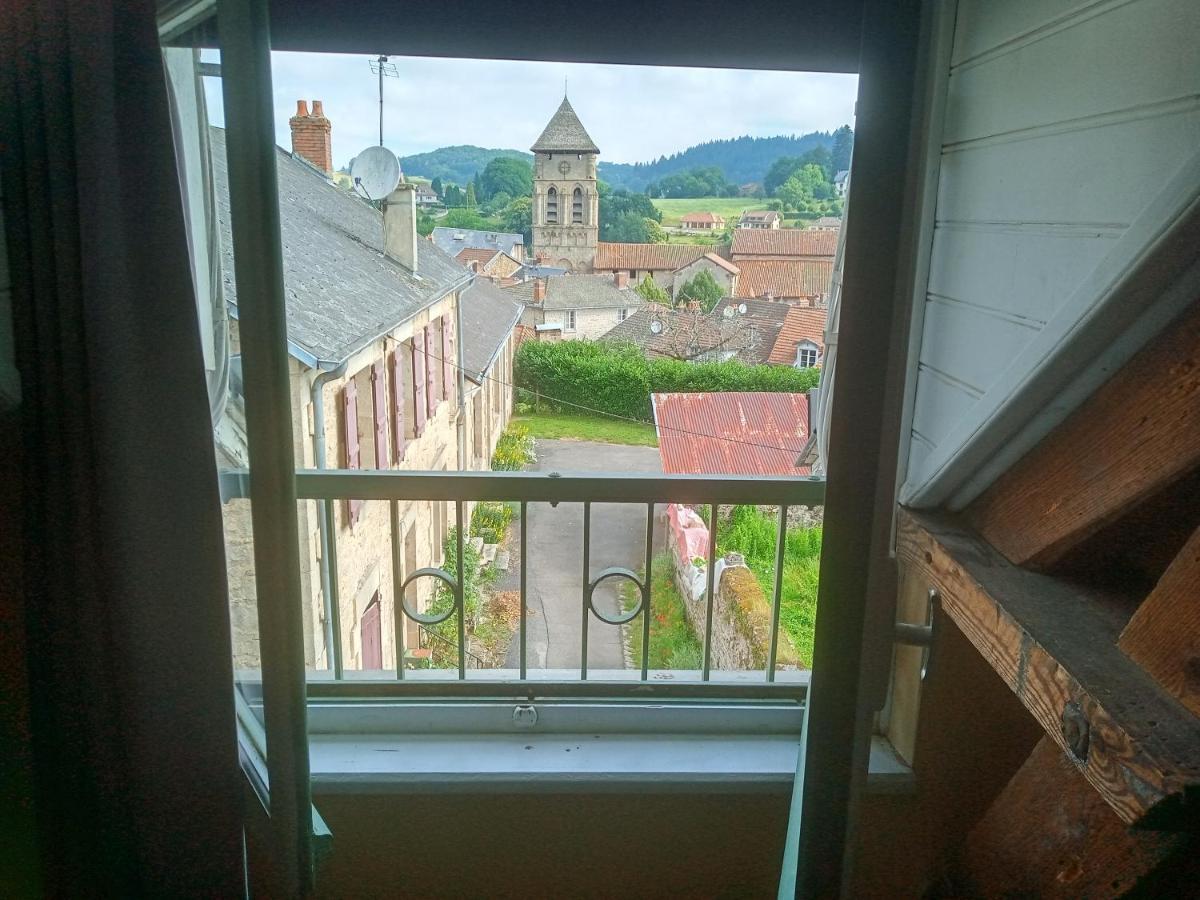 Eymoutiers  La Petite Ceriseヴィラ エクステリア 写真
