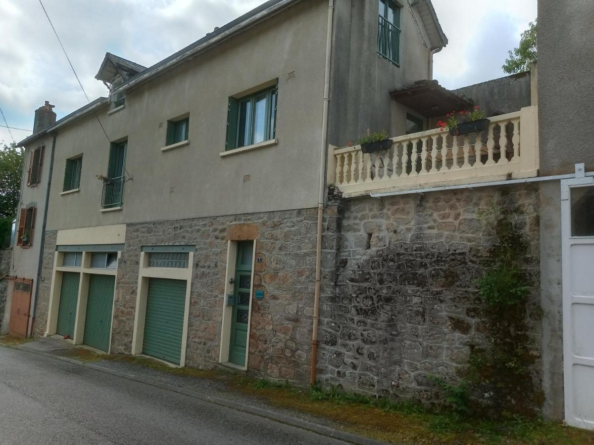 Eymoutiers  La Petite Ceriseヴィラ エクステリア 写真
