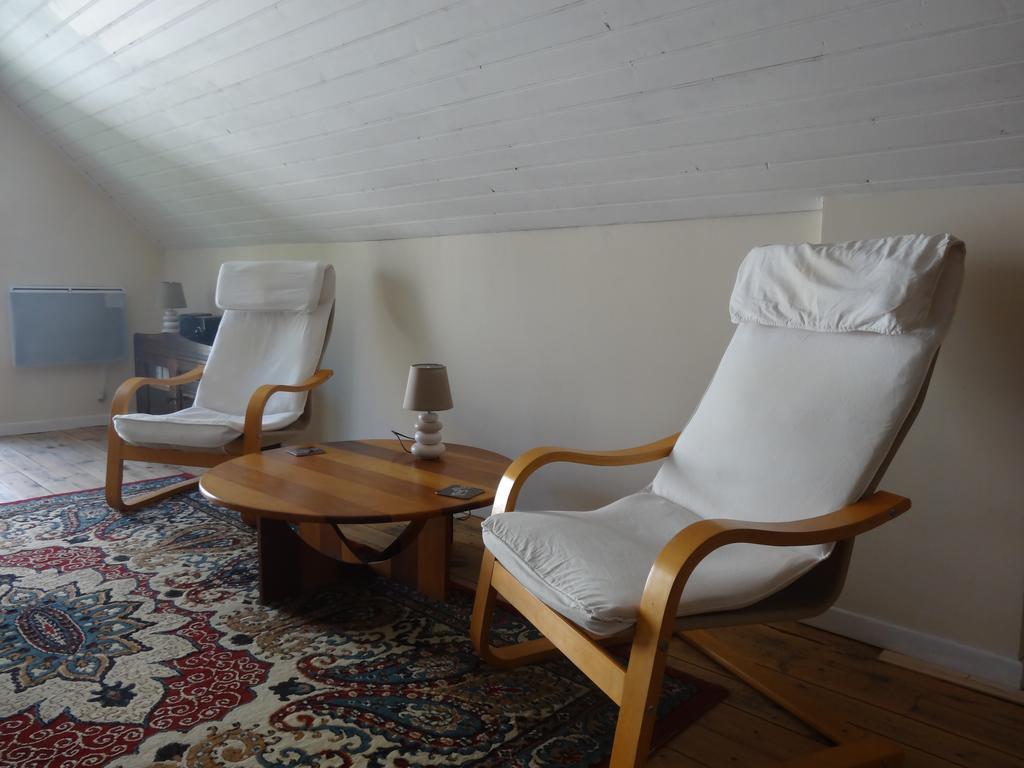 Eymoutiers  La Petite Ceriseヴィラ エクステリア 写真